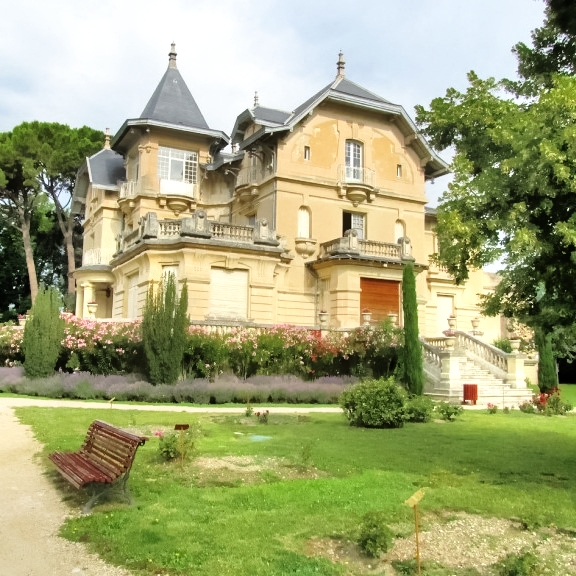 Carpentras – Château de la Roseraie